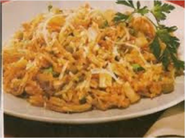 ARROZ  COM FRANGO  MOLHO